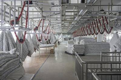 淘寶直播帶動(dòng)工廠成交增長(zhǎng)300% 數(shù)字化助力中小制造業(yè)留住青山